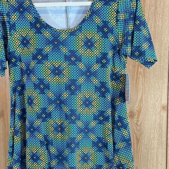 Lularoe NWT Perfect T  - Picture 1 of 6